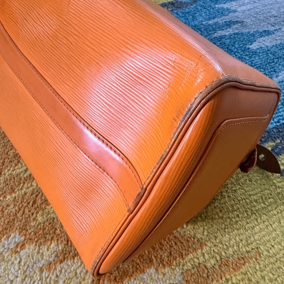 Louis Vuitton Orange Epi Leather Speedy Handbag - Picture 11 of 16